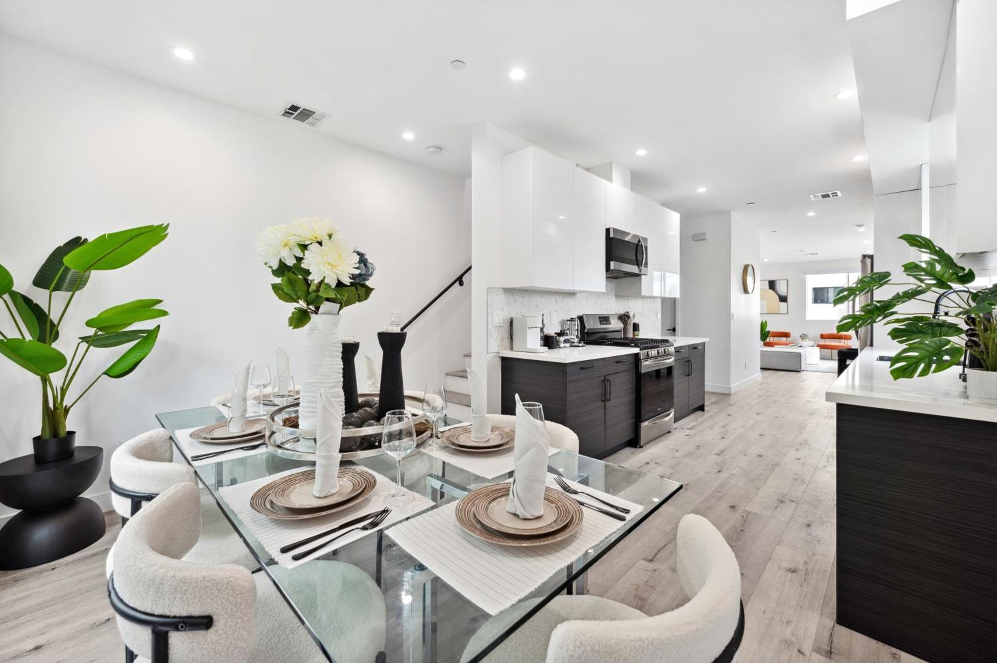 Hollywood View 3 Bedroom Family House Los Angeles
